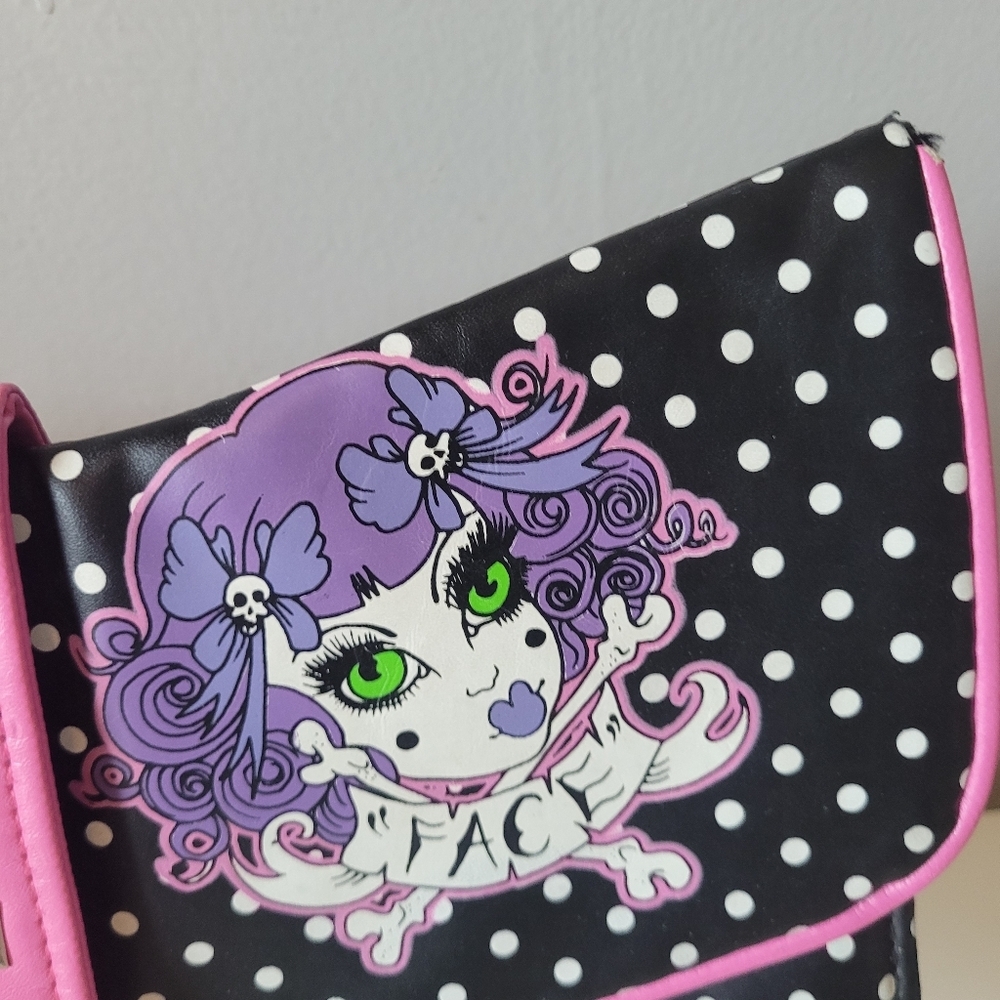 Too Fast Doll Face Clutch, VGUC - Picture 3 of 8